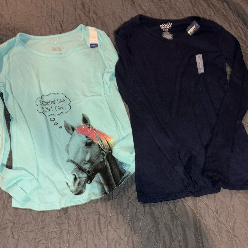 New NWT Arizona horse rainbow hair don’t care blue old navy vneck long sleeve xl
